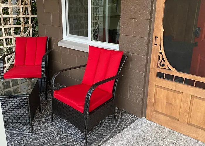 Romantic Cottage! King Bed! Private Hottub! Uptown! * Sedona