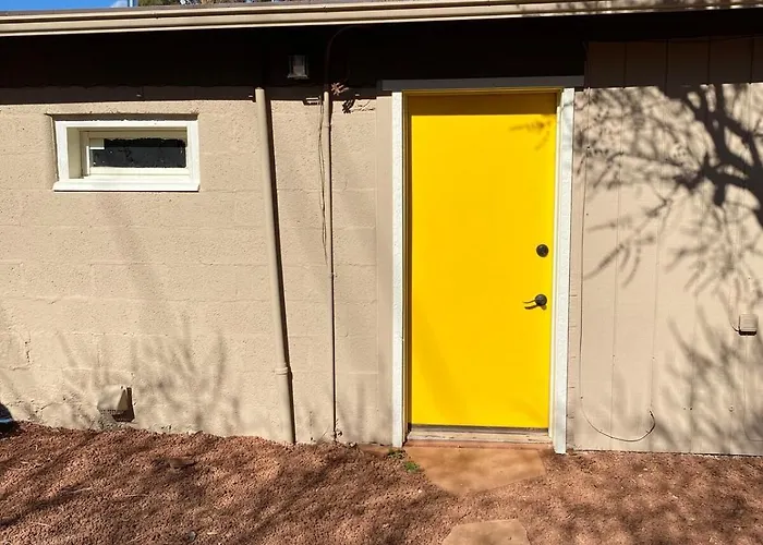 Romantic Cottage! King Bed! Private Hottub! Uptown! Domek alpejski Sedona